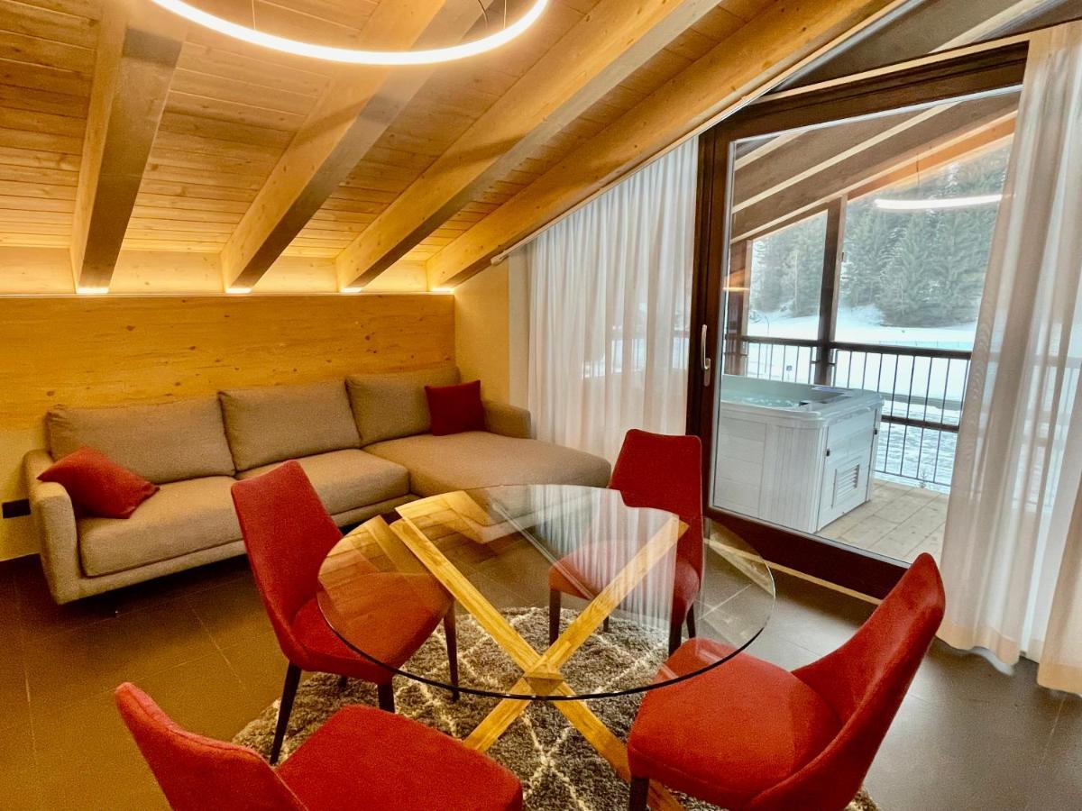 Nira Mountain Futura Apartahotel Pradelle