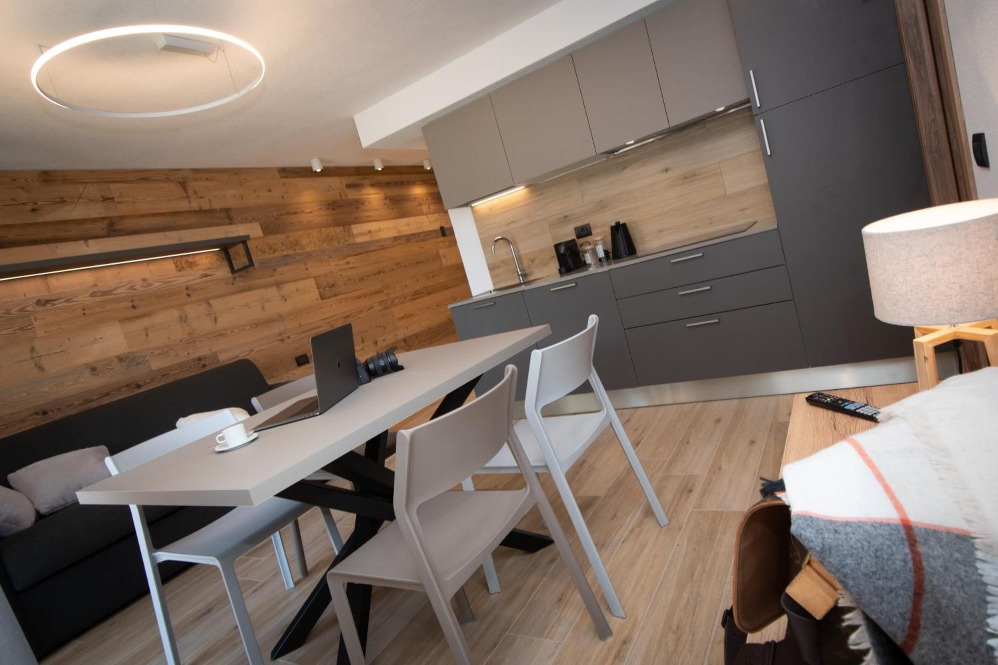 Nira Mountain Futura Aparthotel